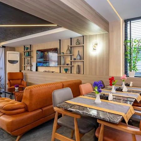 Carpediem Gold Hotel 3*