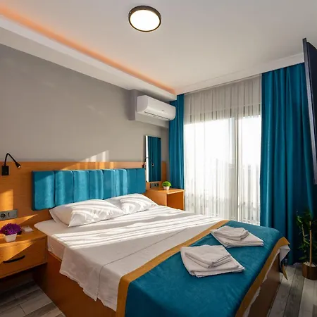 Carpediem Gold Hotel 3*